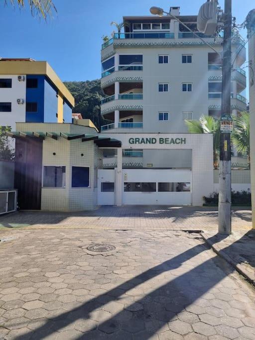 Grand - Grande - 100m Da - Amplo Apartamento Ubatuba